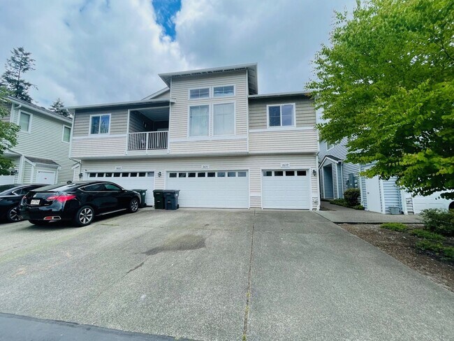 Building Photo - DuPont 2 bedroom 2 bath townhome