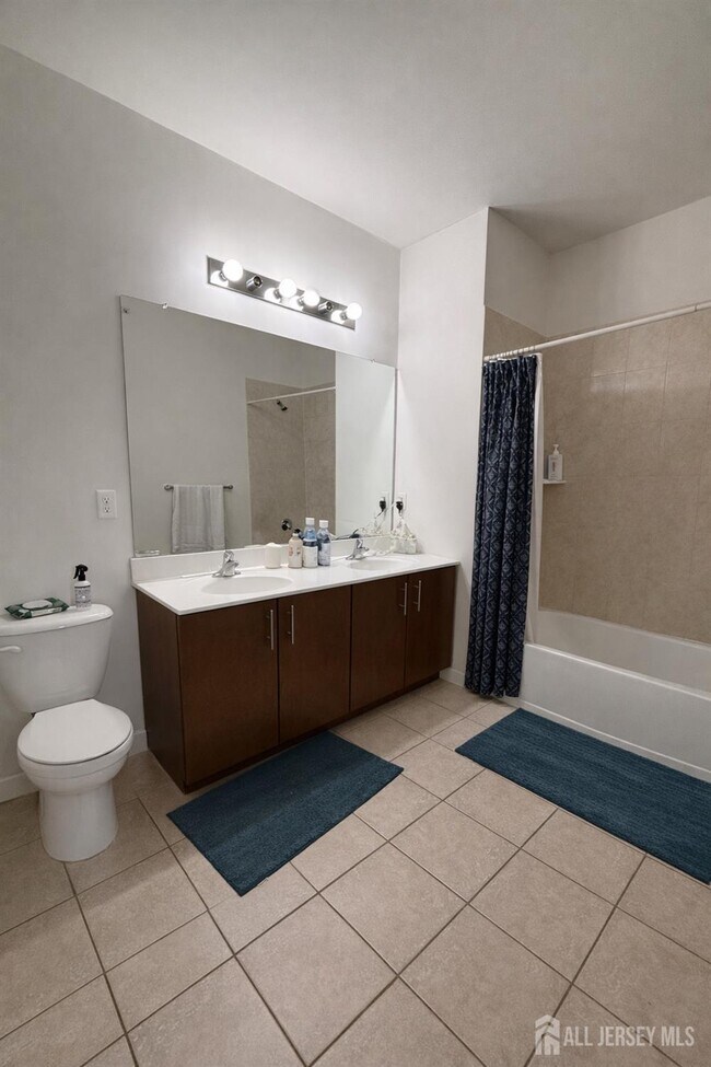 Building Photo - 445 Tower Blvd