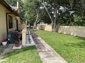 Building Photo - 64 Pine Track