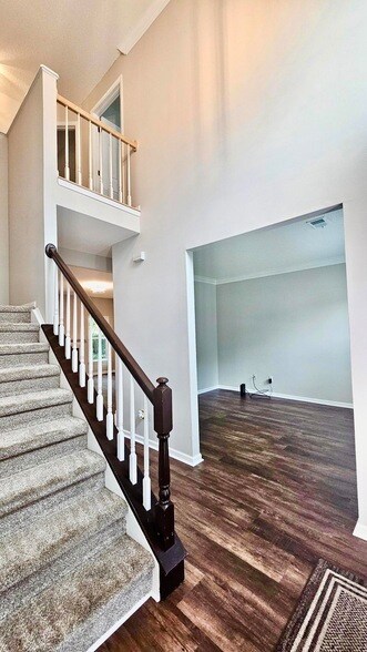 Building Photo - 94 Blairmore Dr