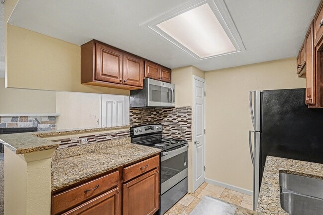 Building Photo - 3474 S Eagle St