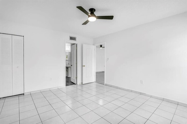 Building Photo - 4707 NW 7th St