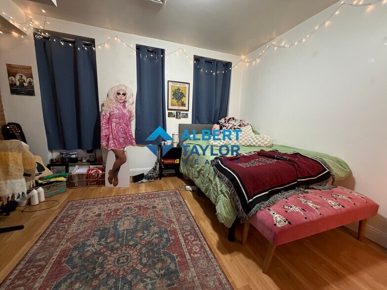 Building Photo - 243 Northampton St