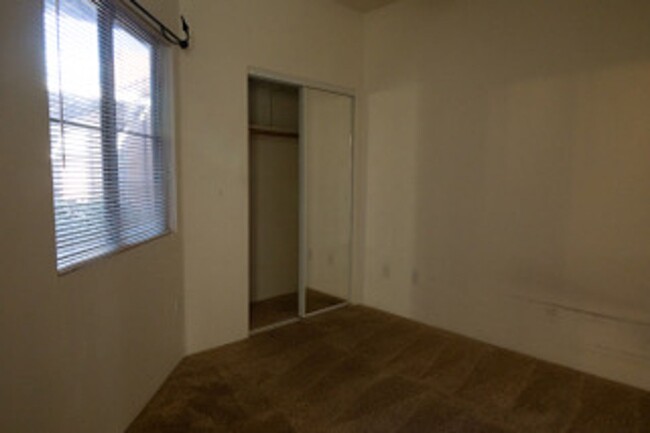 Building Photo - Unfurnished, 1-year long-term rental