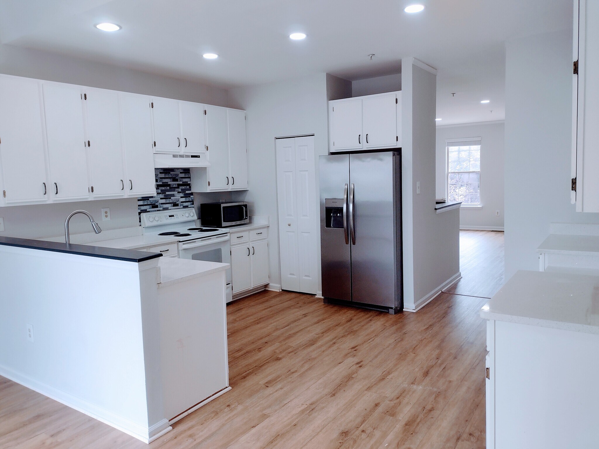 Building Photo - 12 Bailey Ln