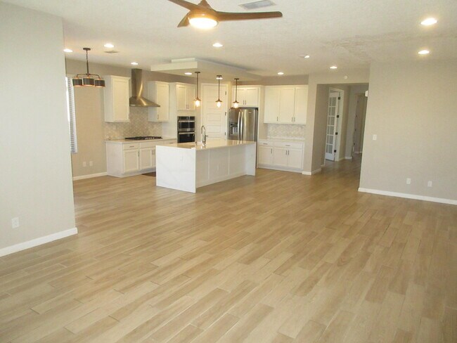 Building Photo - 8715 Sugarite Trail NE
