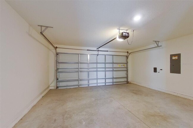 Building Photo - 8577 SW 43rd Ter