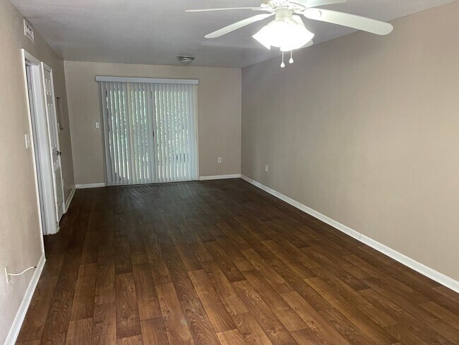 Building Photo - MIDTOWN STATION