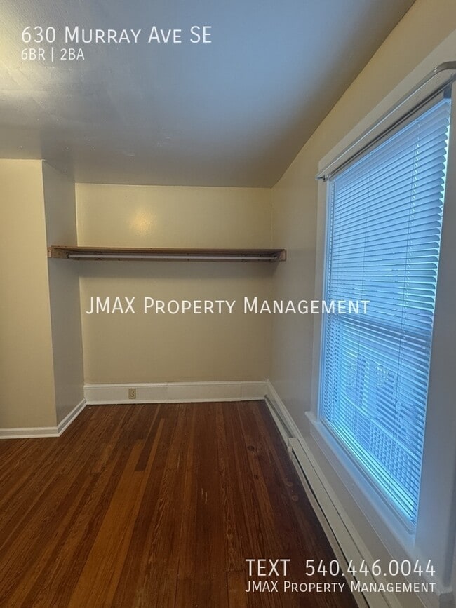 Building Photo - 630 Murray Ave SE