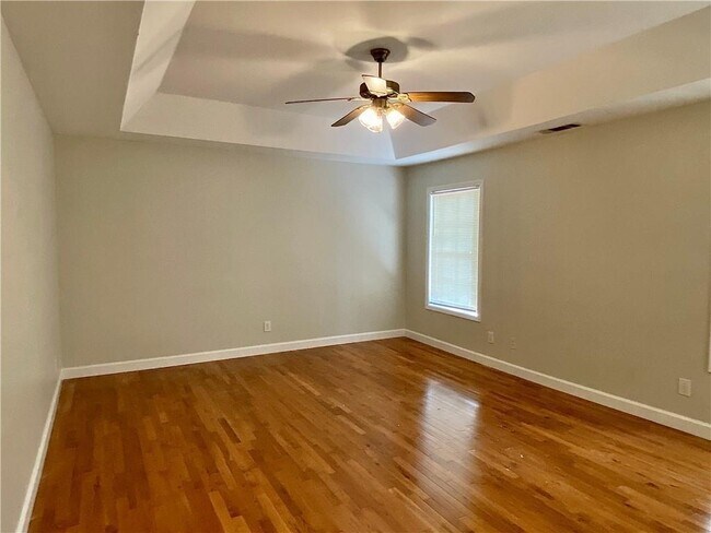 Building Photo - 4609 Insdale Ln NW