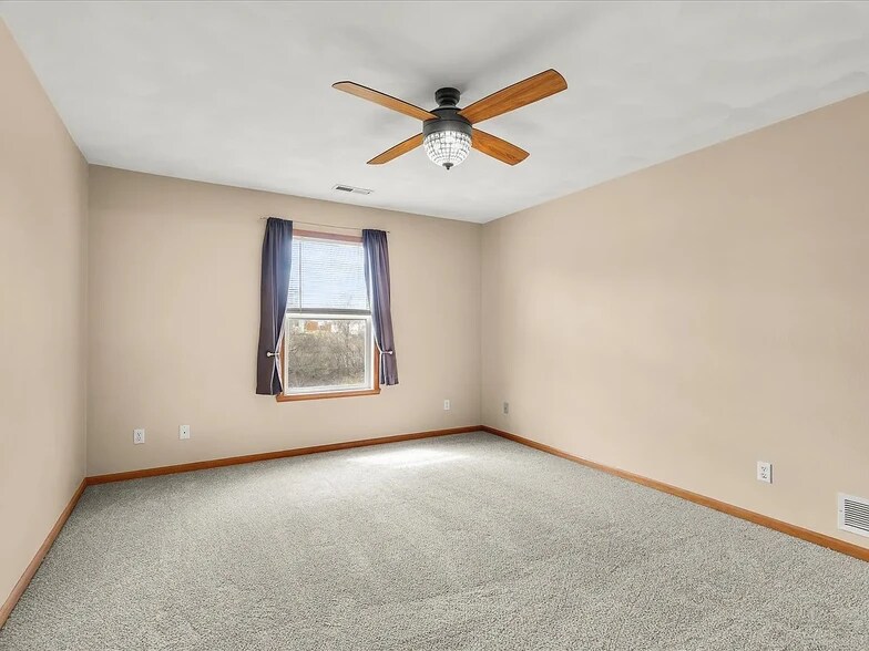Building Photo - 10184 Metalmark Ln