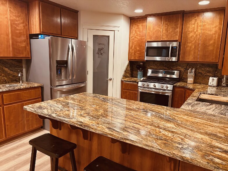 Building Photo - 6709 W Octave St