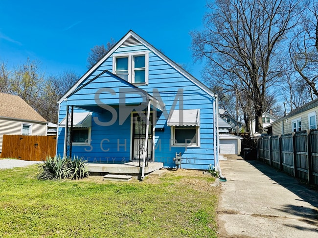 Building Photo - Updated 4BR house in Taylor Berry Neighborhood