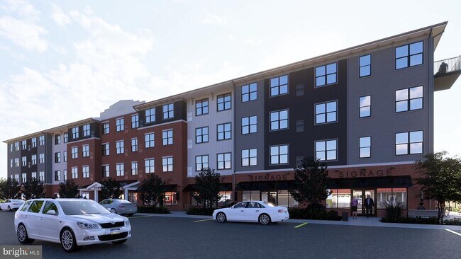 Building Photo - 624 Main St
