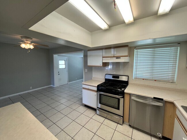 Building Photo - 109 Berkeley St