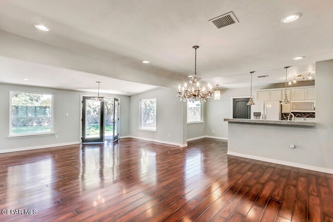 Building Photo - 9208 Shaver Dr