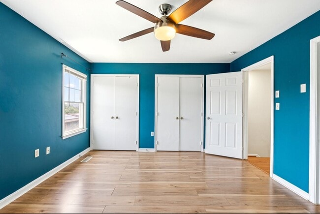 Building Photo - Spacious 3BR Townhome Near Metro & Nationa...