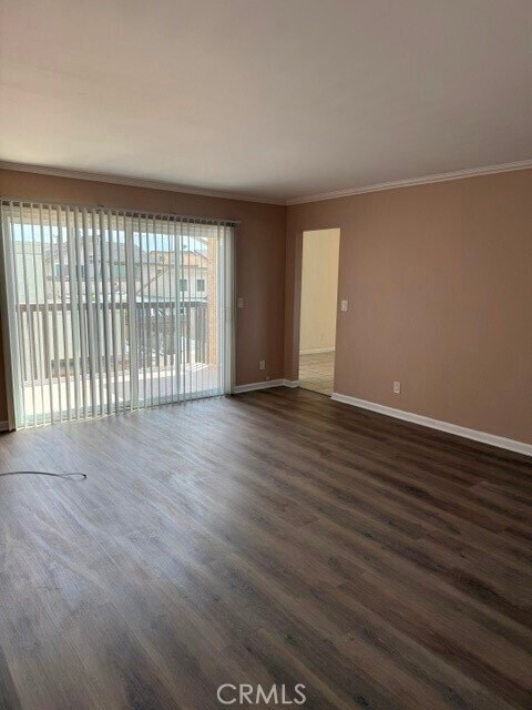 Building Photo - 17102 Oak Ln
