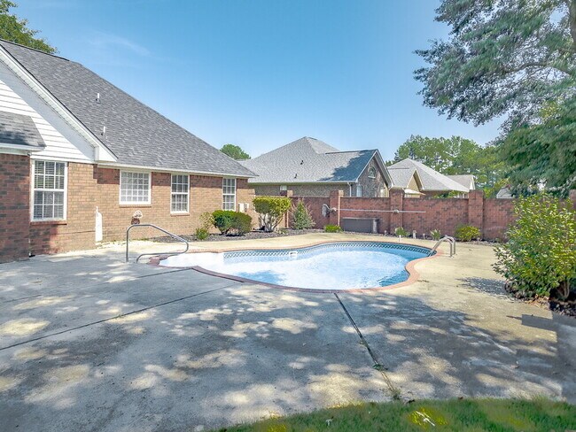 Building Photo - Pool! Now Available!