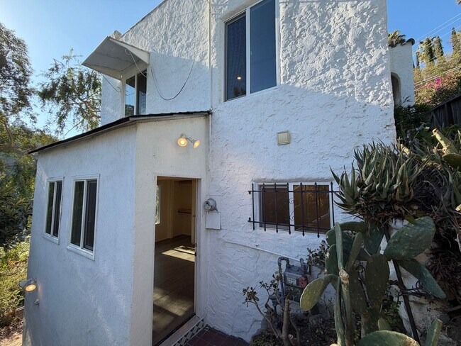 Building Photo - Extensively Remodeled Mount Washington Home with Expansive Deck, Bonus Flex Space & Architectural...