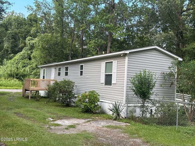 Building Photo - 3307 Powell Dr