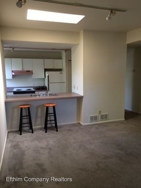 Building Photo - 1980 Arsenal St