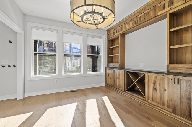 Building Photo - 297 Auden Ave