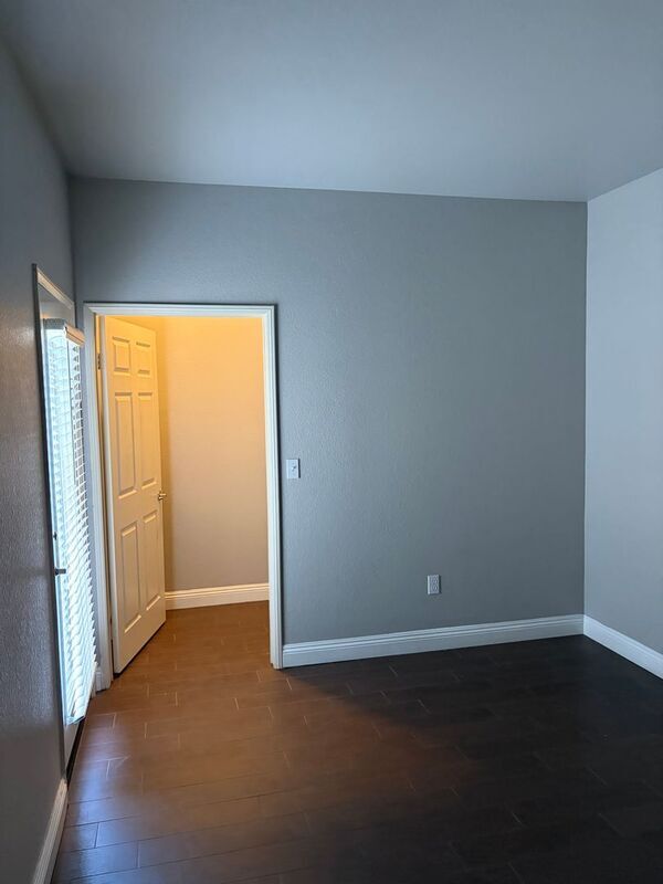 Building Photo - 41410 Juniper St