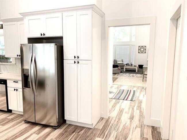 Building Photo - 5 Sandlily Ct