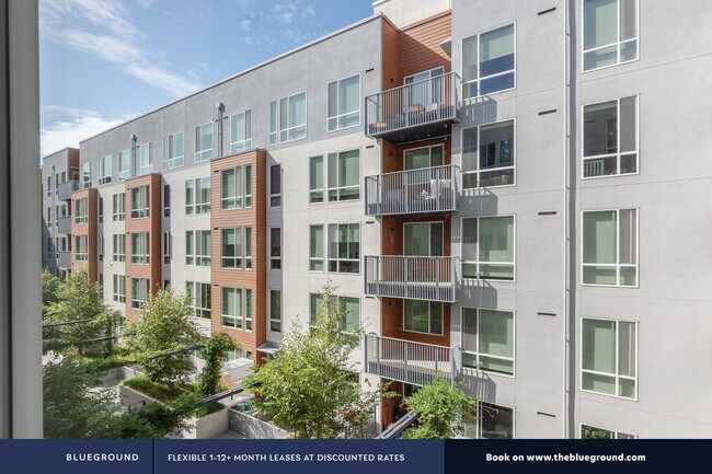 Building Photo - 800 Indiana St