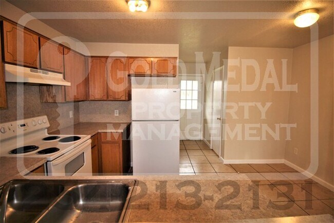 Building Photo - 4008 Pilgram Dr