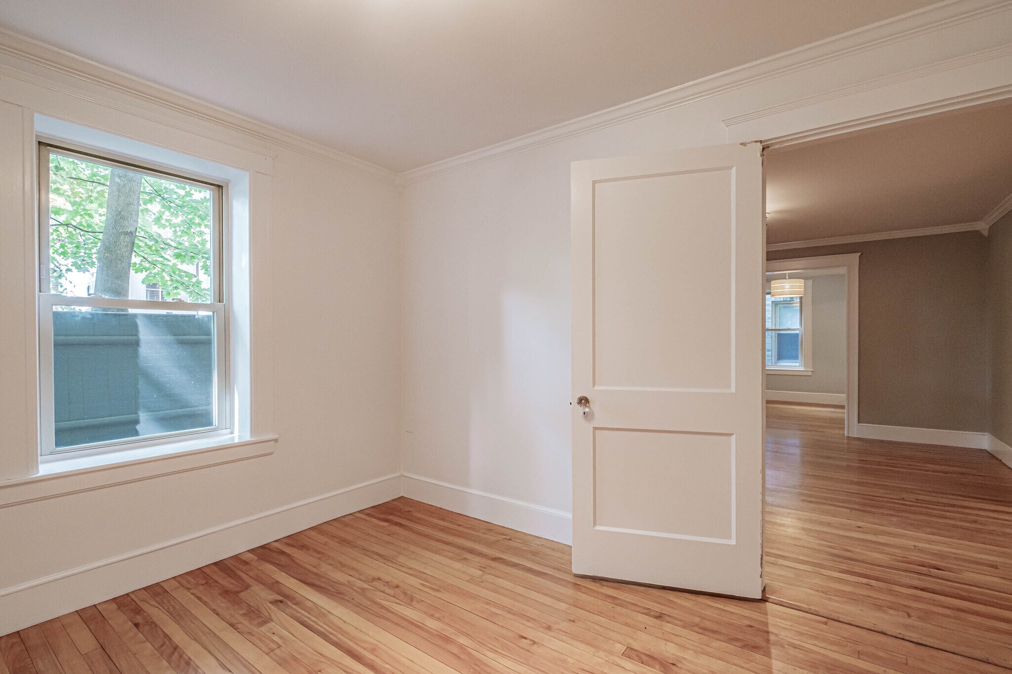 Building Photo - 197 Pine St