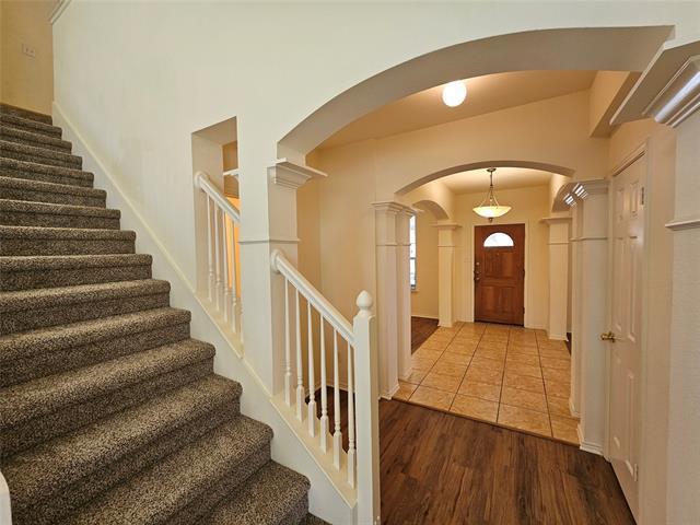 Building Photo - 933 Wilderness Pass