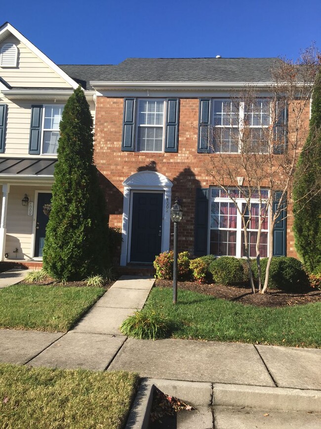 Building Photo - Beautiful Townhouse To Rent in Easter Henrico