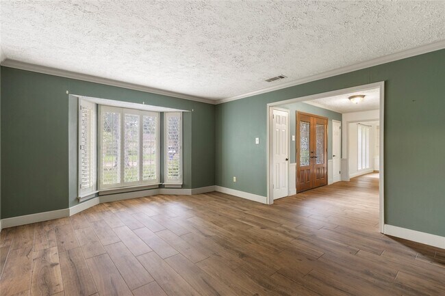 Building Photo - 8215 Winding Hill Ln