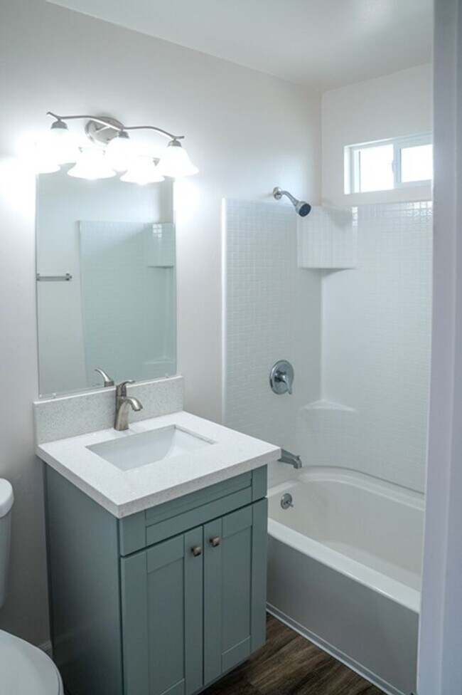 Building Photo - 1 bed, 1 bath