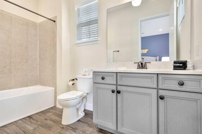 Building Photo - 3000 Salted Rim Rd