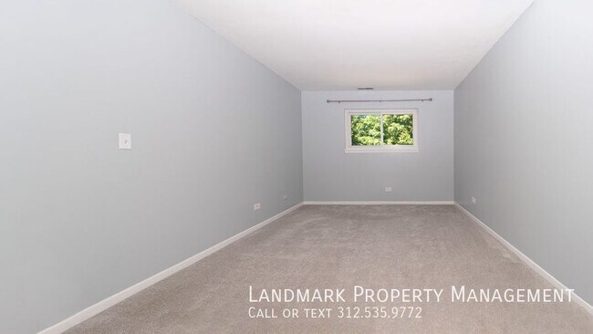 Building Photo - 2250 Abbeywood Dr