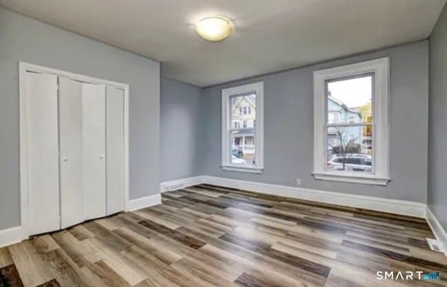 Building Photo - 6 Gilbert Ave