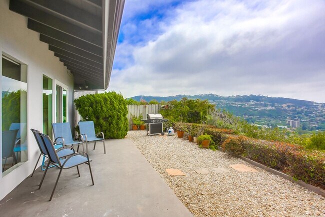 Building Photo - Modern Ocean View Home in La Jolla 4 Bed, 3 Bath