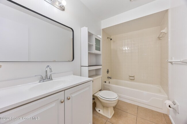 Building Photo - 1514 Clearlake Rd