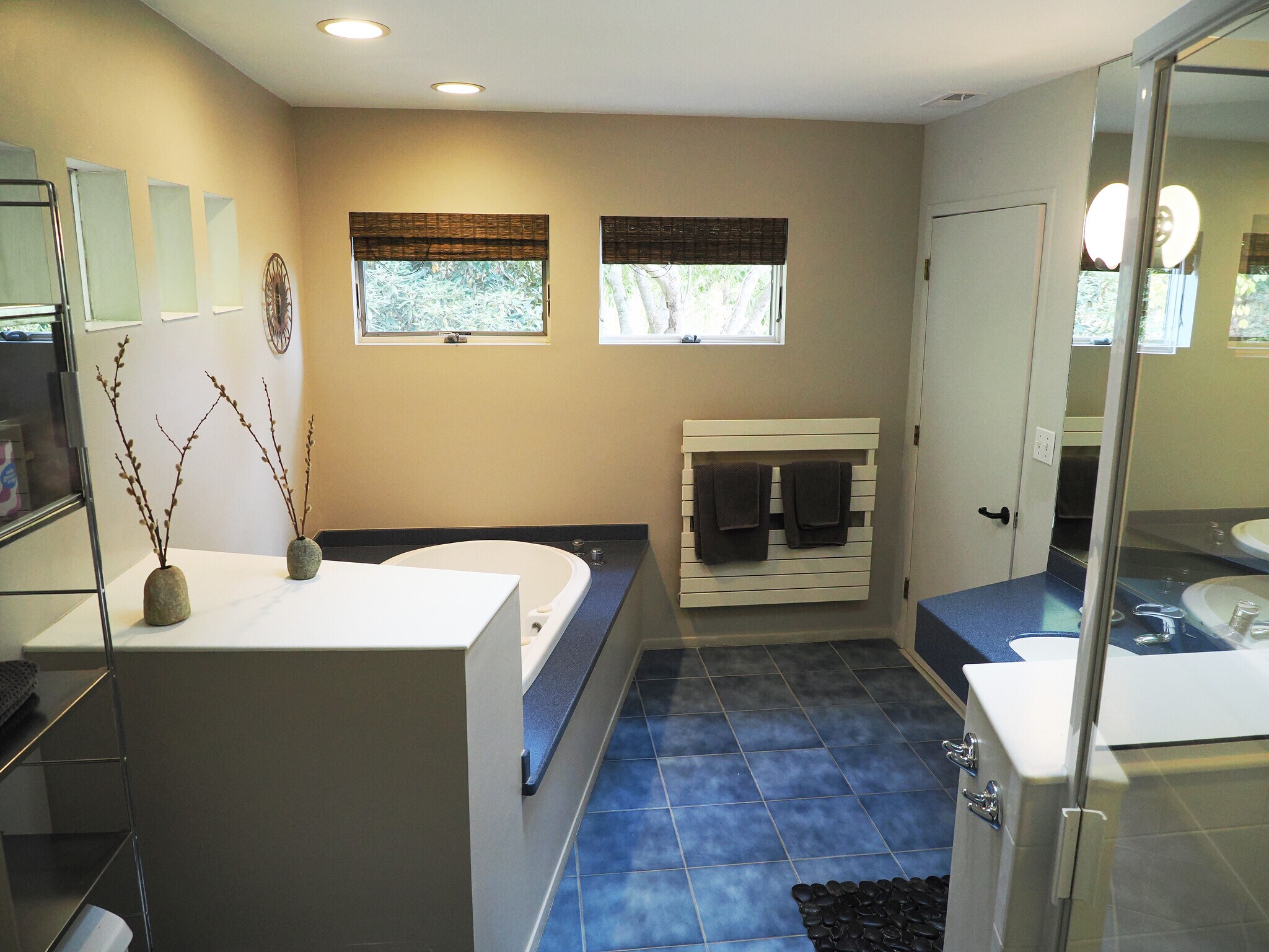 Building Photo - 100 Crab Apple Ln