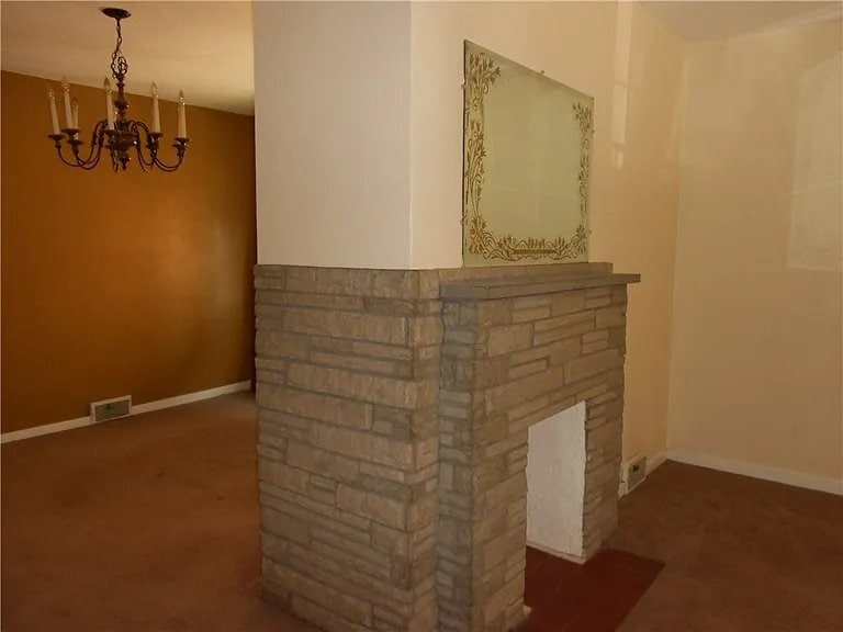 Building Photo - 909 Gaskill Ave