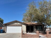 Building Photo - Charming Single-Story 4 Bed 2 Bath