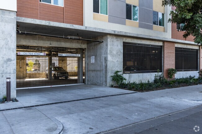 Garage Entrance - Ruth Teague Homes