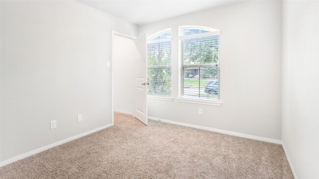 Building Photo - 2914 Canadian Goose Ln