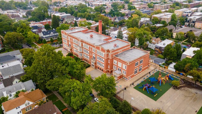 Building Photo - 4149 N Tripp Ave