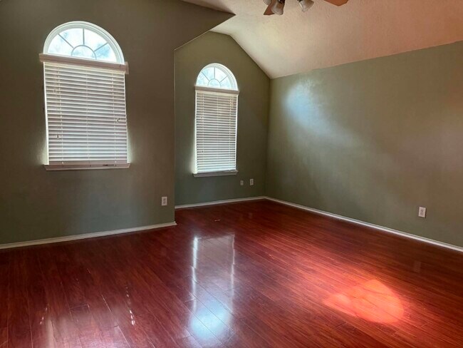 Building Photo - 11030 KNOBBLEY Oak Ct