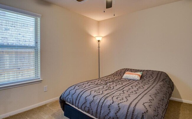 Building Photo - 32659 Timber Point Dr