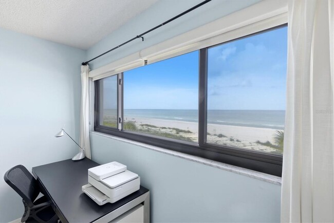 Building Photo - 2089 Gulf of Mexico Dr